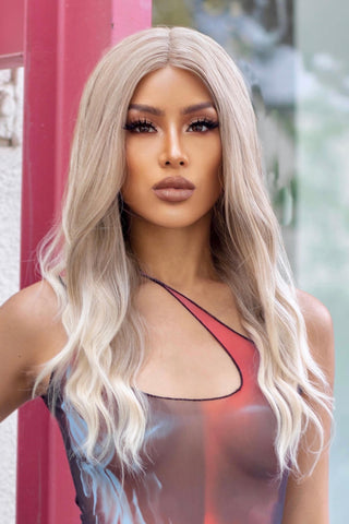 13*2" Lace Front Wigs Synthetic Long Wave 24" 150% Density in Medium Blonde Highlights